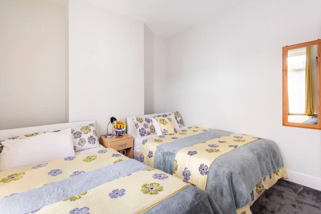 Вилла Travellers' Choice In Harwich-Essex Экстерьер фото